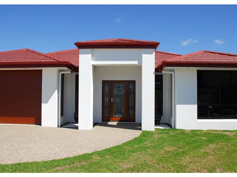 13 Mermaid Crt, Eli Waters QLD 4655