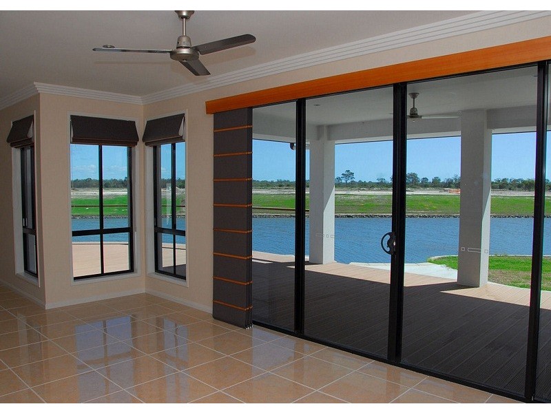 13 Mermaid Crt, Eli Waters QLD 4655