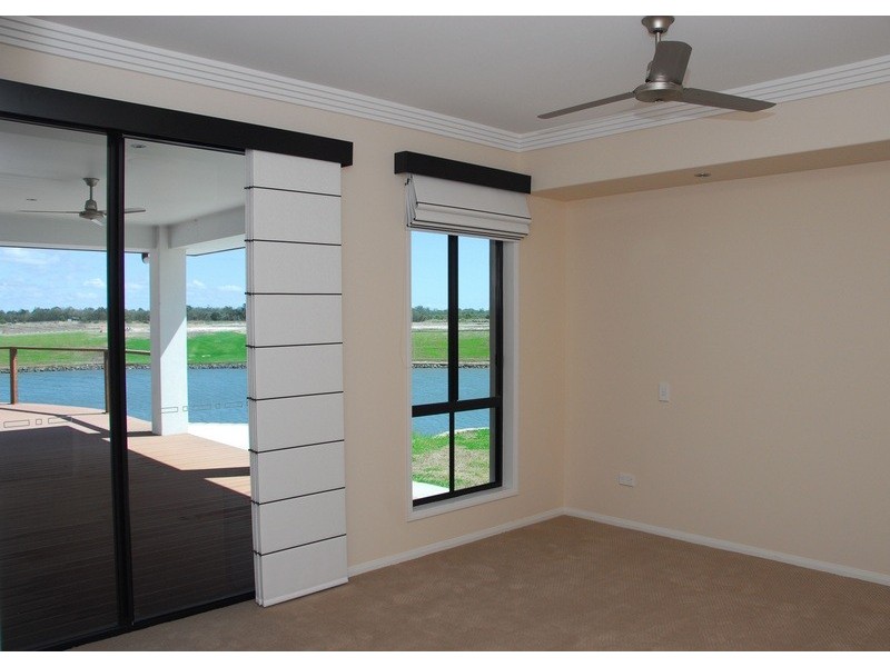 13 Mermaid Crt, Eli Waters QLD 4655