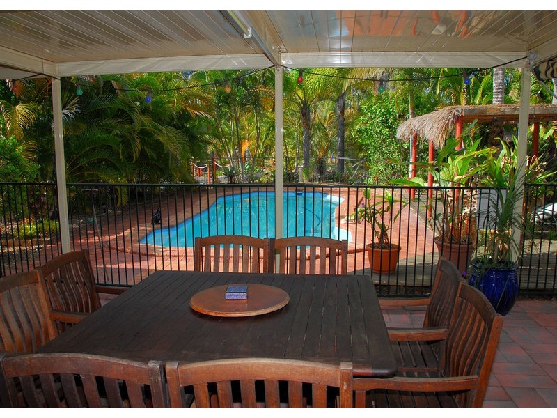 15 Southerden Street, Torquay QLD 4655