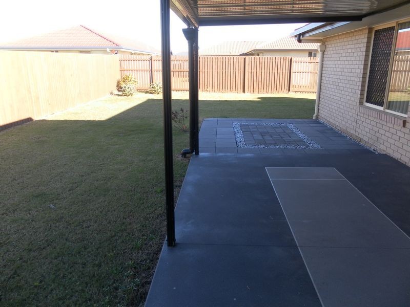 32 Bounty Circuit, Eli Waters QLD 4655