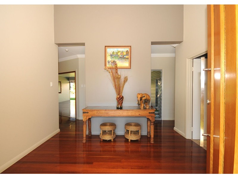 9-11  Gundesen Drive, Urraween QLD 4655