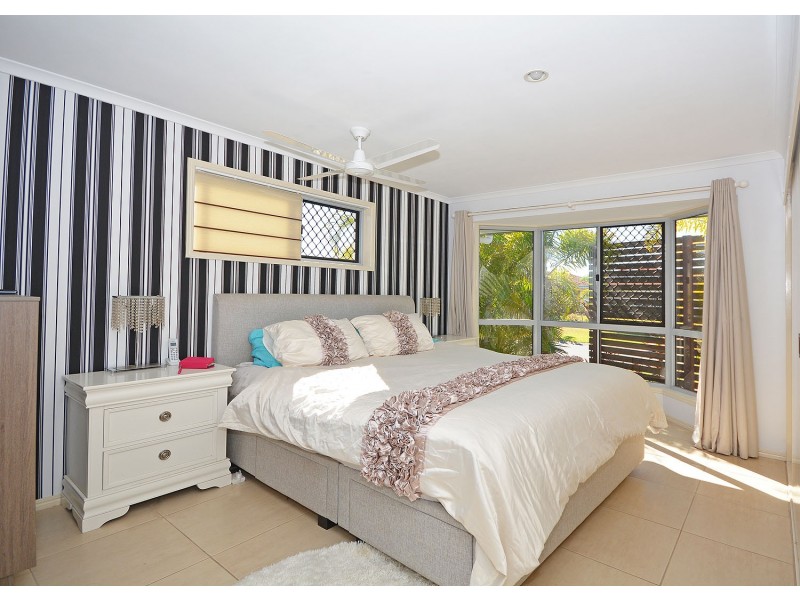 18 Spoonbill Way, Eli Waters QLD 4655