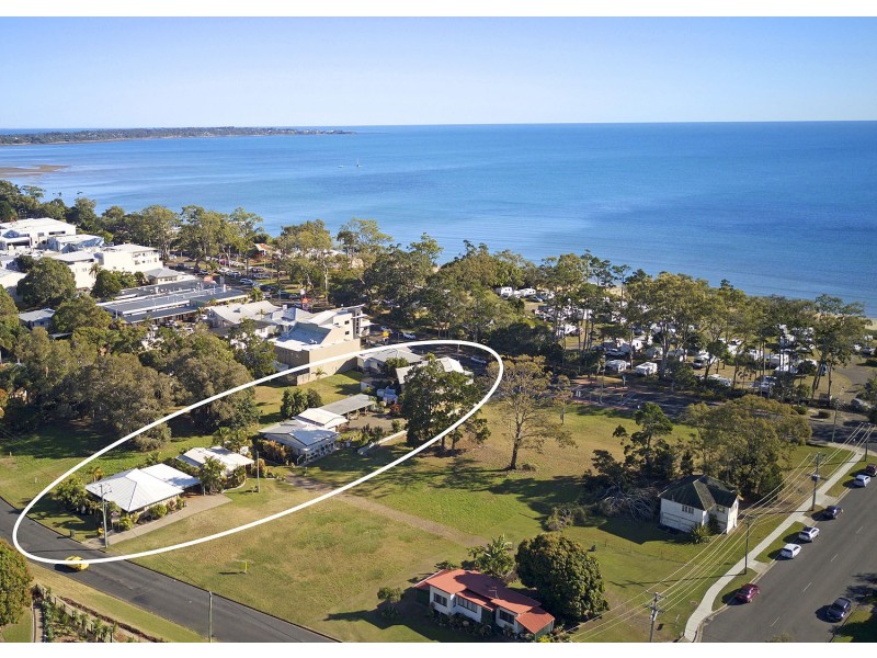 359 Esplanade, Scarness QLD 4655