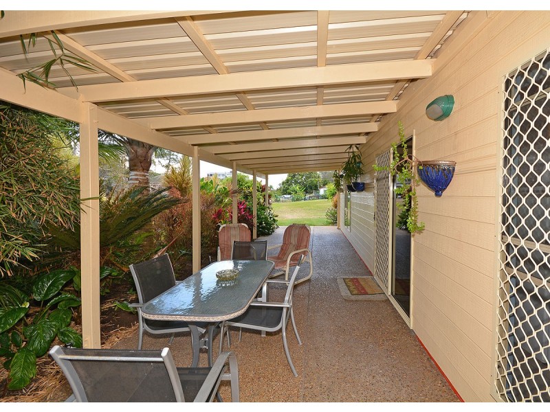359 Esplanade, Scarness QLD 4655