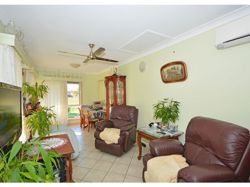 359 Esplanade, Scarness QLD 4655