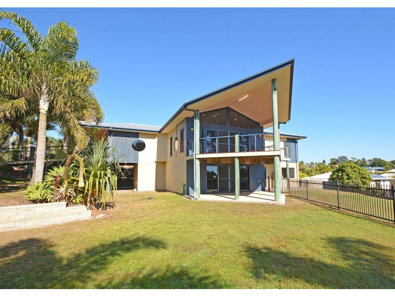61 Jacobsen Outlook, Urraween QLD 4655