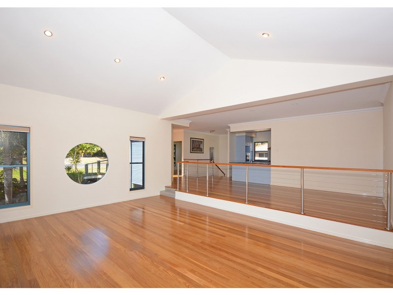 61 Jacobsen Outlook, Urraween QLD 4655