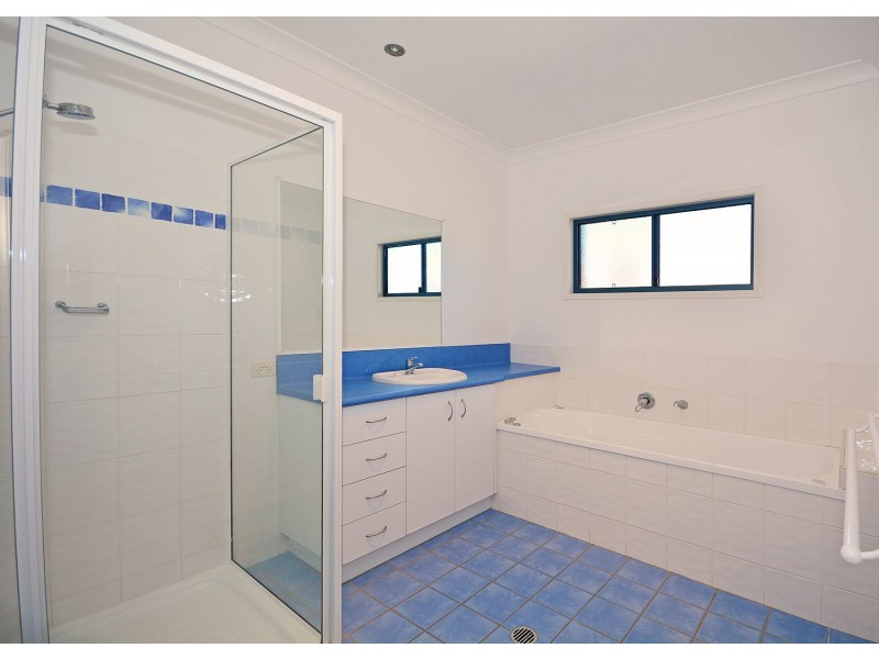 61 Jacobsen Outlook, Urraween QLD 4655