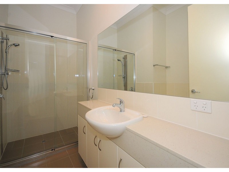 1/542 Esplanade, Urangan QLD 4655