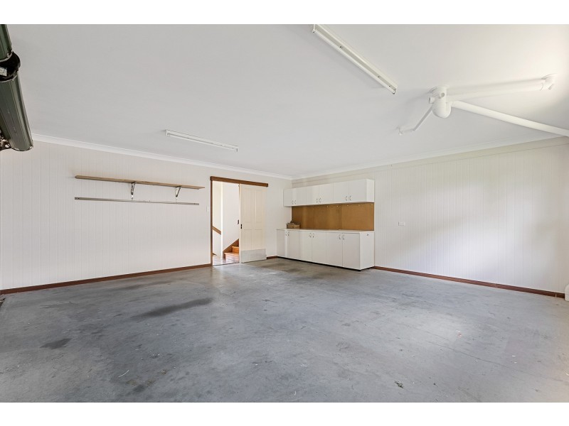 15 Awinya Court, Urraween QLD 4655