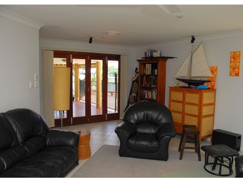 10 Florida Ct, Torquay QLD 4655