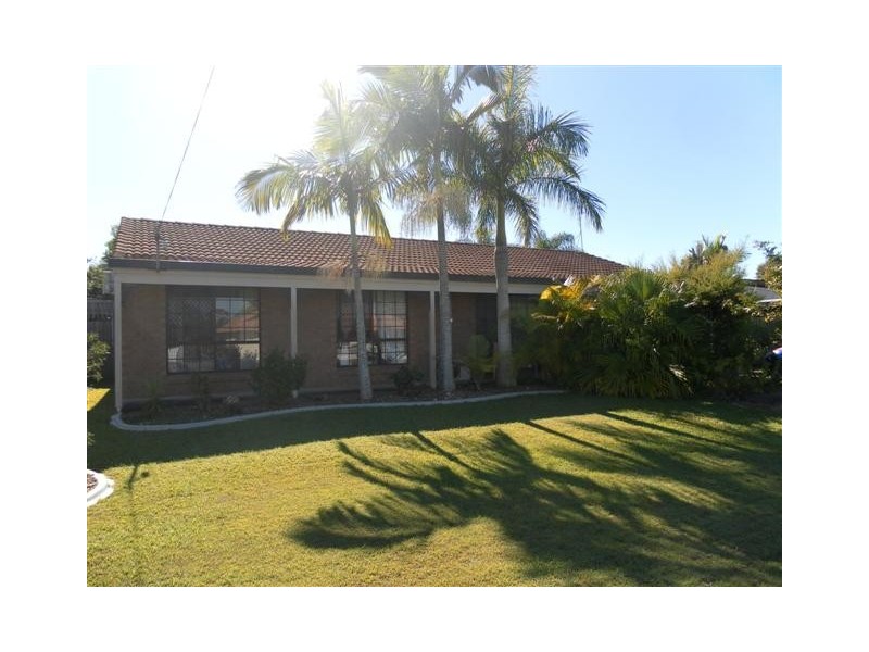 8 Melong Street, Scarness QLD 4655