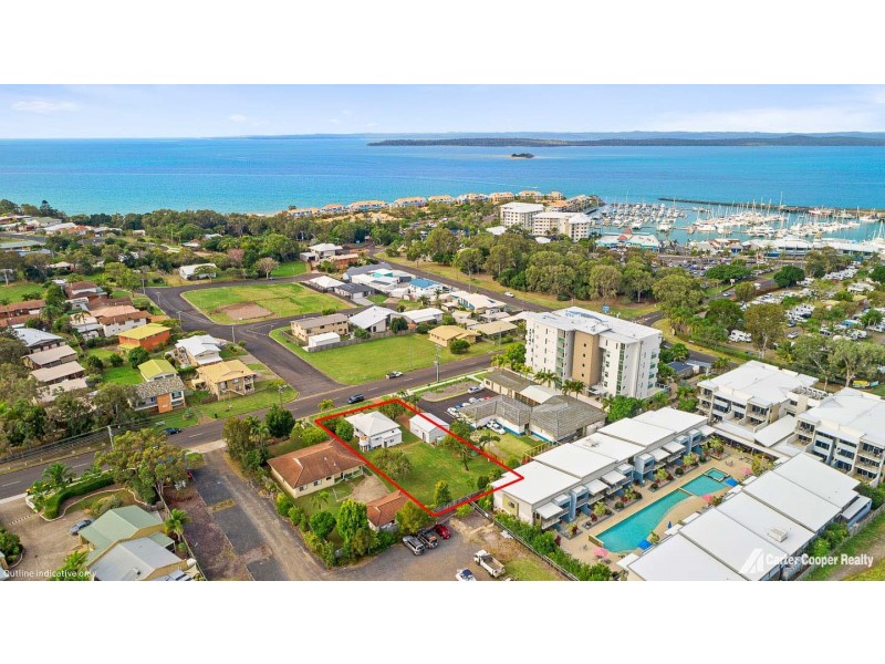 93 Miller Street, Urangan QLD 4655