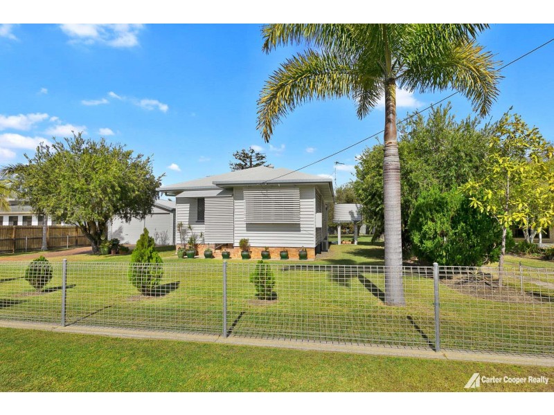 93 Miller Street, Urangan QLD 4655