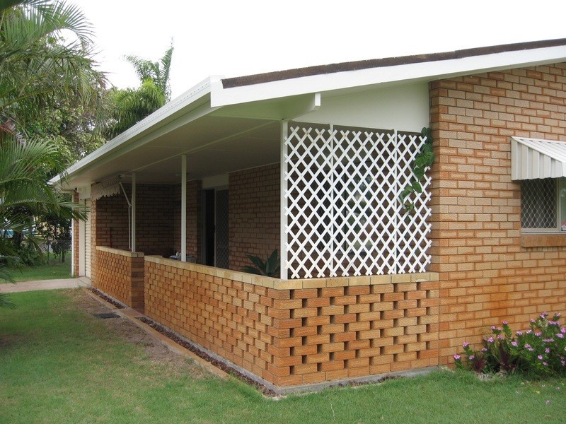 60 Hibiscus Street, Urangan QLD 4655