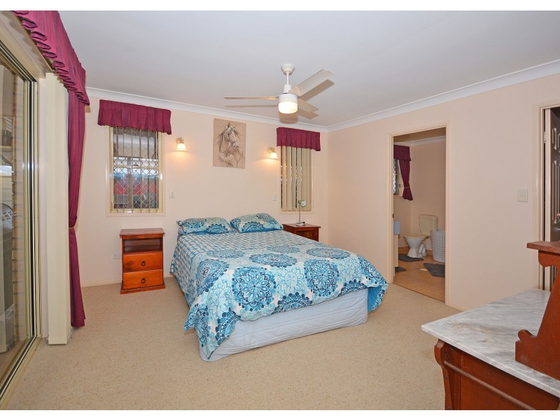 14 Turnbull Court, Urangan QLD 4655