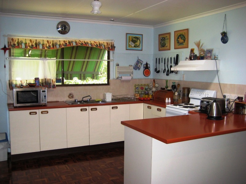 24 Waigani Avenue, Kawungan QLD 4655