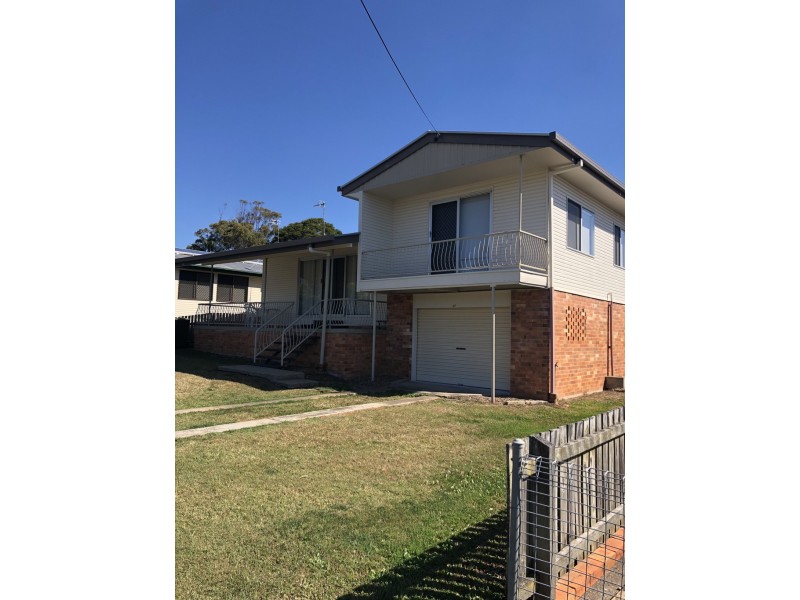 27 Newhaven Street, Pialba QLD 4655