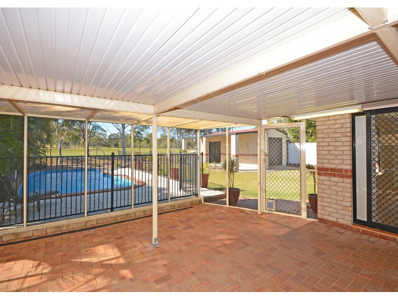 3 Oriole Court, Eli Waters QLD 4655