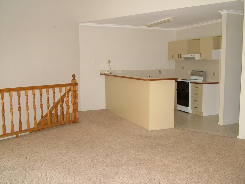 4/19 Hervey Street, Scarness QLD 4655
