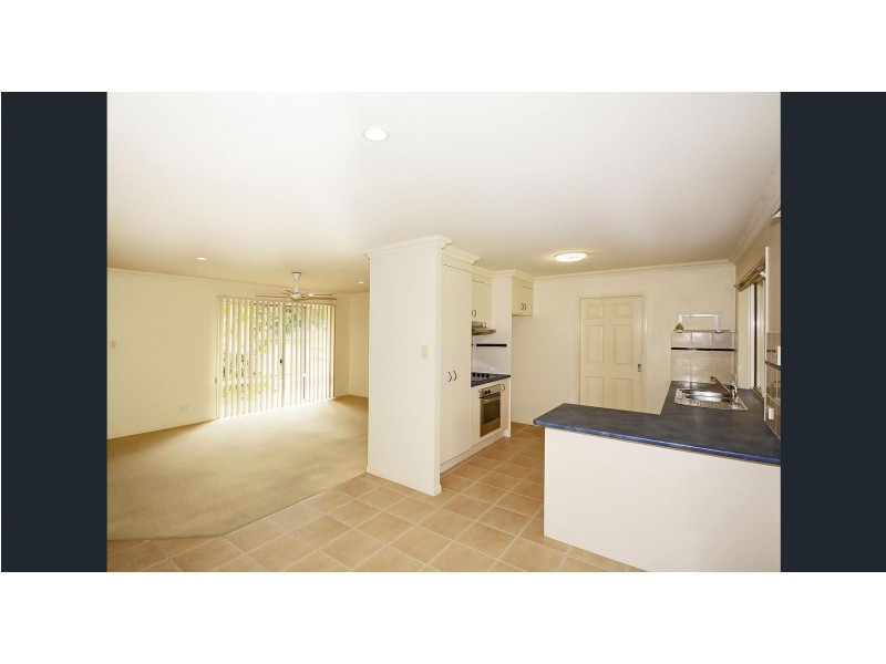 25 Tristania Crescent, Urangan QLD 4655