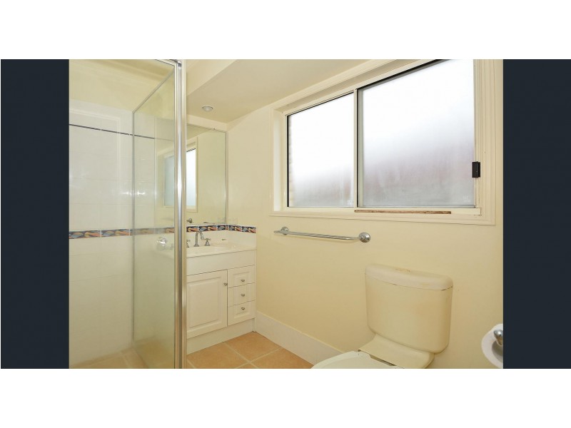 25 Tristania Crescent, Urangan QLD 4655