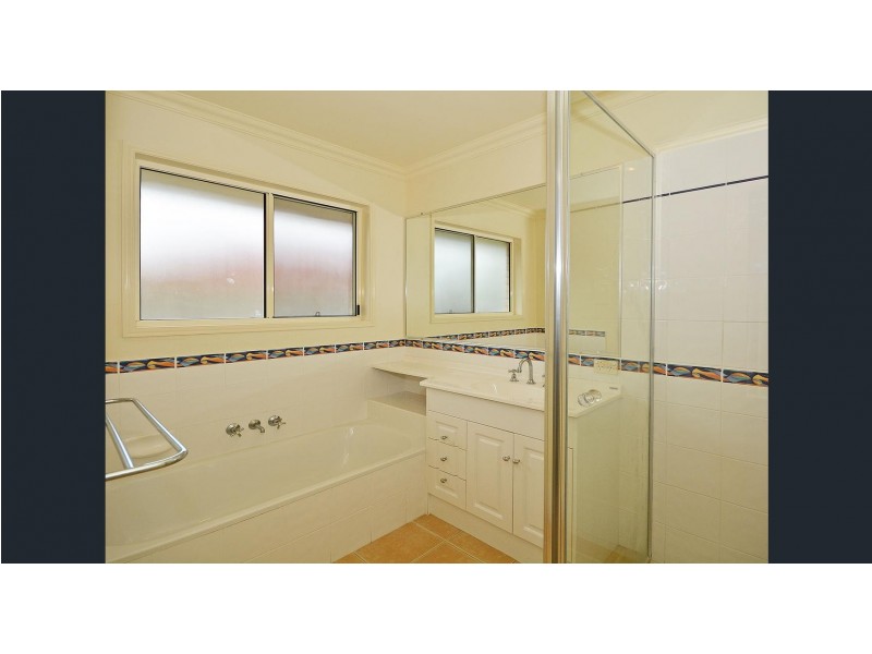25 Tristania Crescent, Urangan QLD 4655