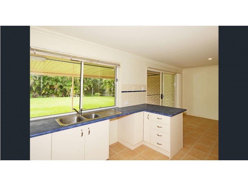 25 Tristania Crescent, Urangan QLD 4655