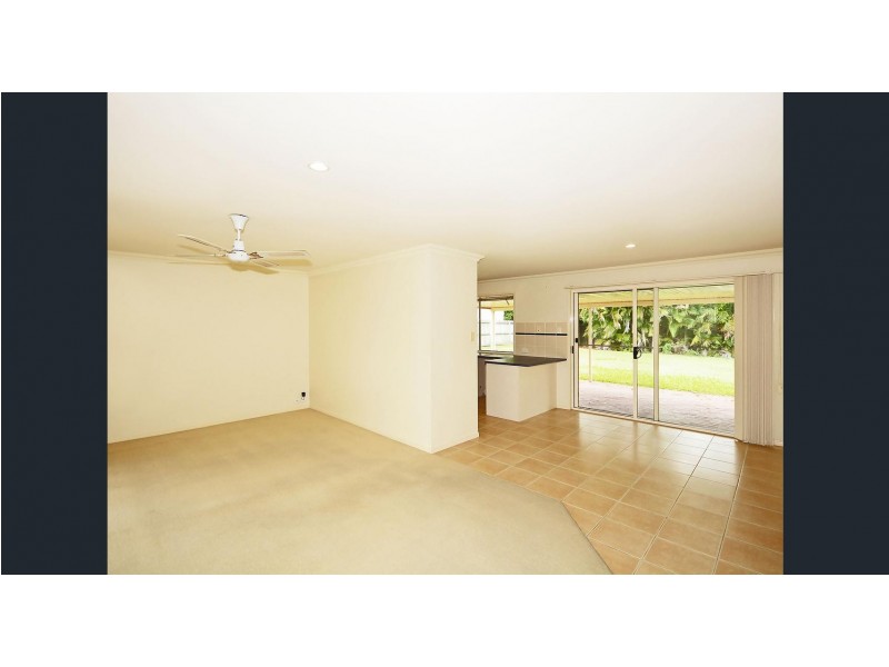 25 Tristania Crescent, Urangan QLD 4655