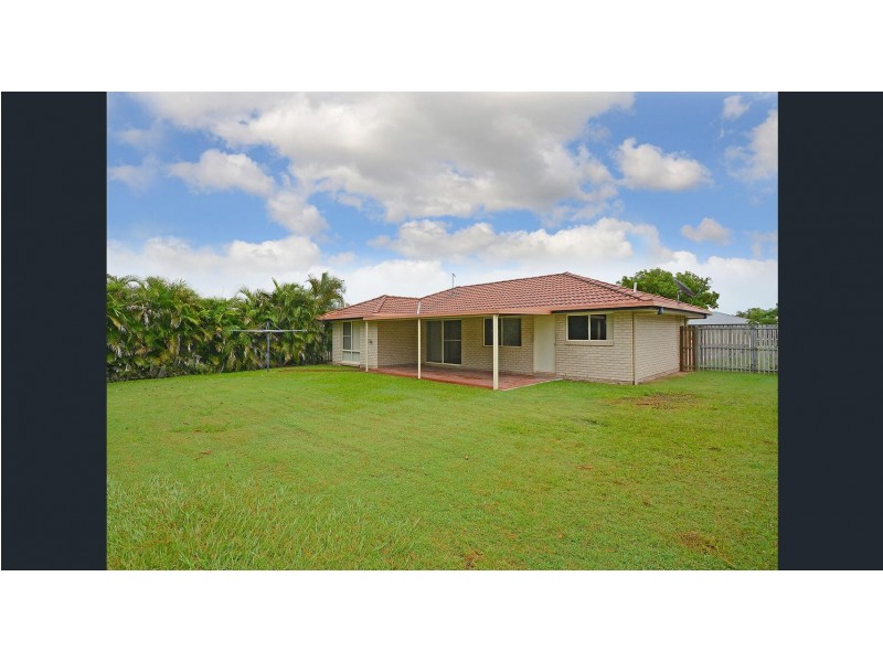 25 Tristania Crescent, Urangan QLD 4655