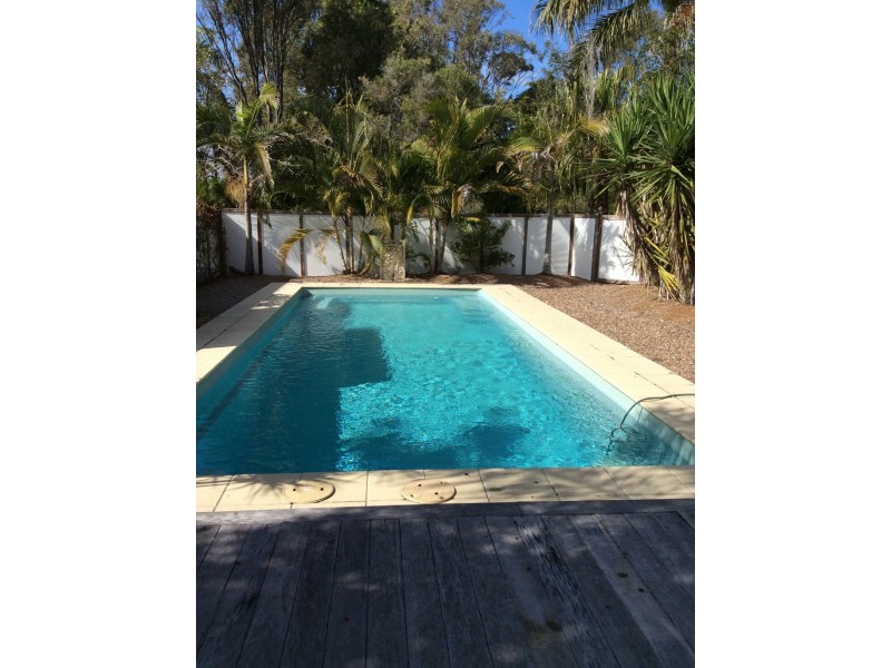 14 Layde Court, Urangan QLD 4655