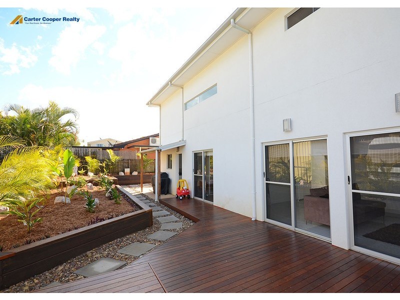 4 Johnston Boulevarde, Urraween QLD 4655