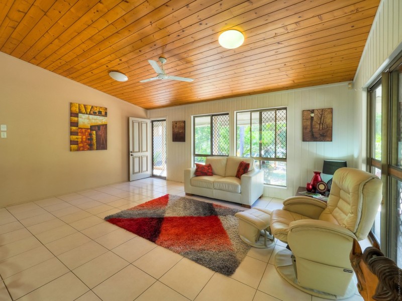54 Dreamtime Avenue, Burrum Heads QLD 4659