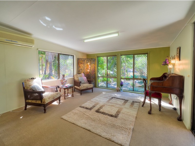 54 Dreamtime Avenue, Burrum Heads QLD 4659