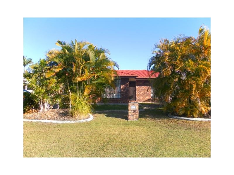 118 Hammond Street, Urangan QLD 4655
