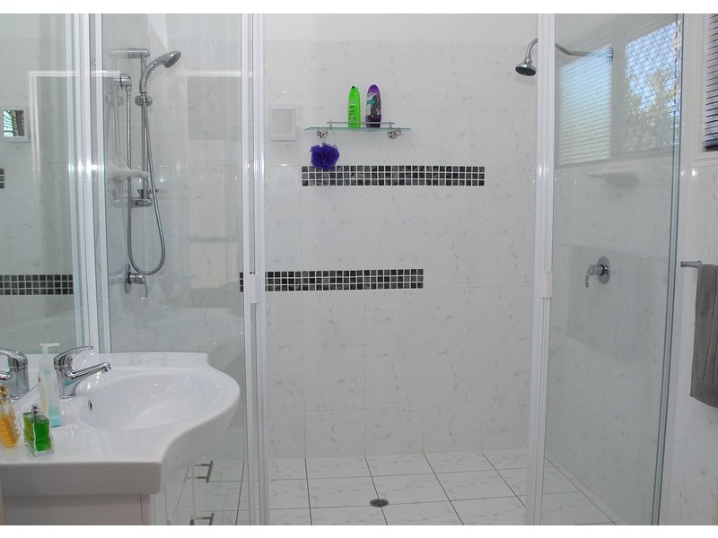 61 Pulgul Street, Urangan QLD 4655