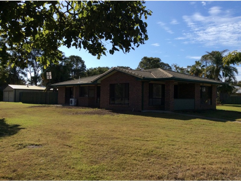 140 Garden Drive, Urangan QLD 4655