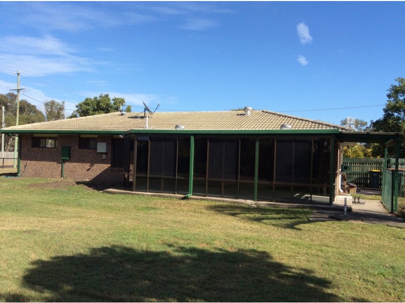 140 Garden Drive, Urangan QLD 4655