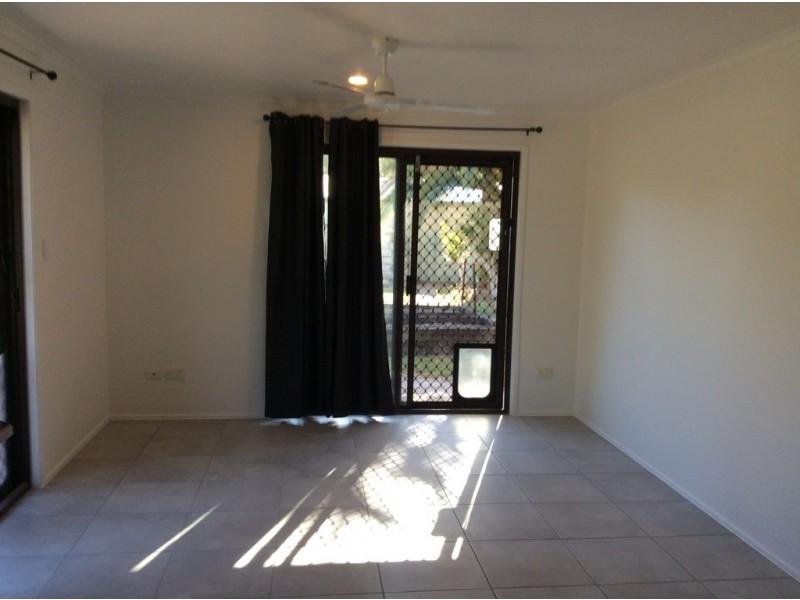 140 Garden Drive, Urangan QLD 4655