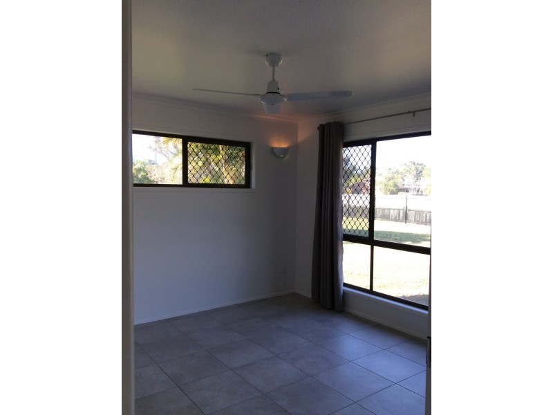 140 Garden Drive, Urangan QLD 4655