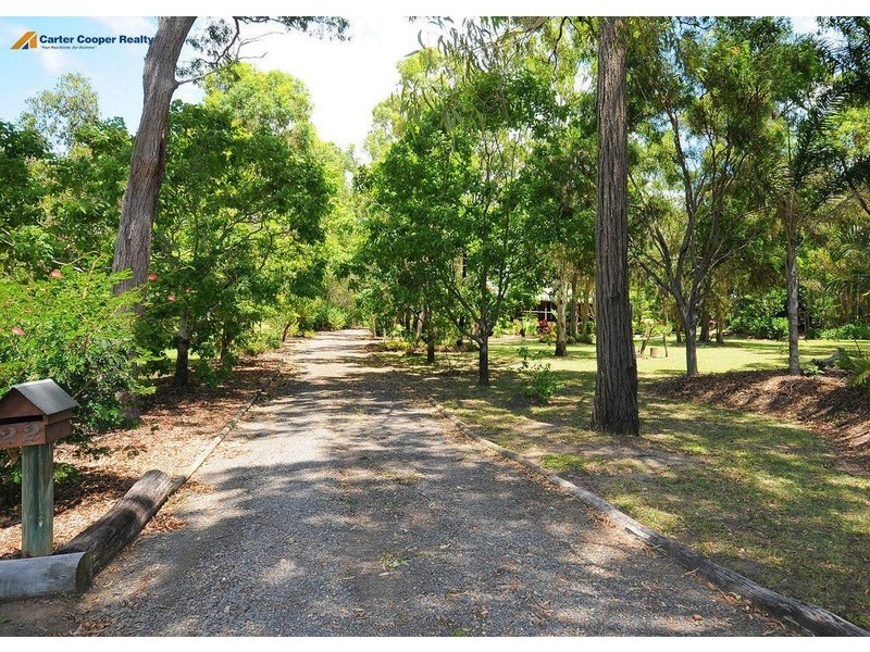 22 Senor Avenue, Urangan QLD 4655