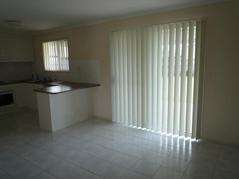 4 Sirius Court, Eli Waters QLD 4655