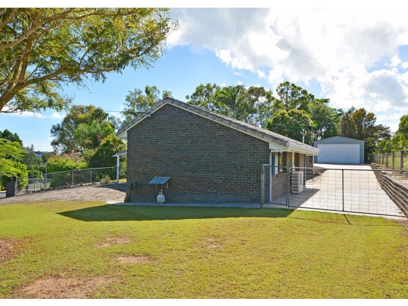 8 Tudor Avenue, Urraween QLD 4655