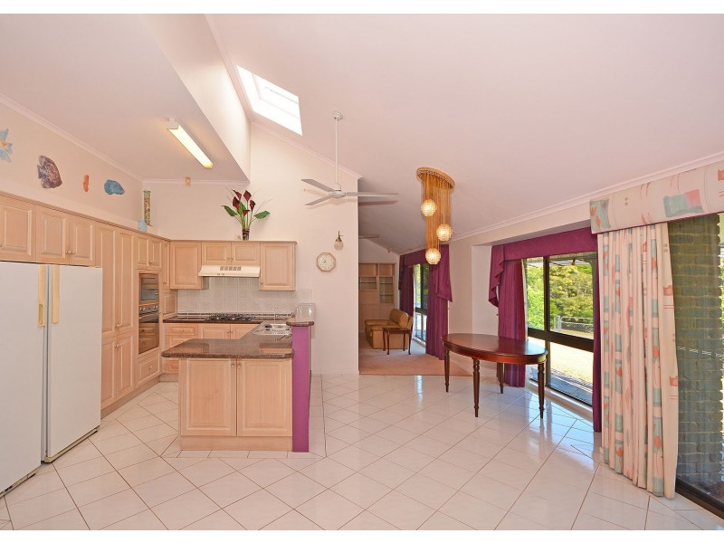 8 Tudor Avenue, Urraween QLD 4655
