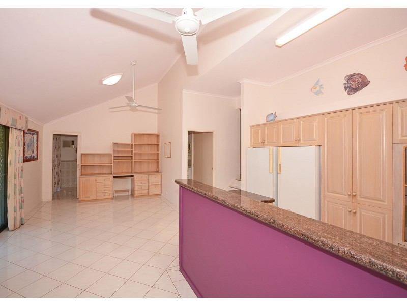 8 Tudor Avenue, Urraween QLD 4655