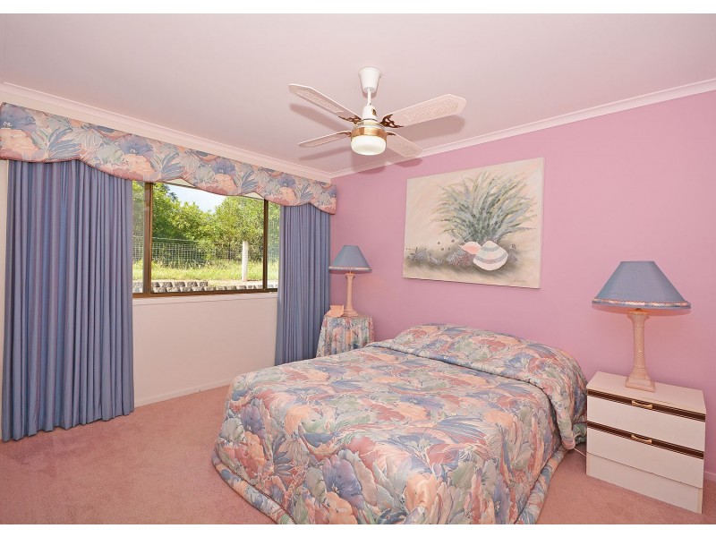 8 Tudor Avenue, Urraween QLD 4655