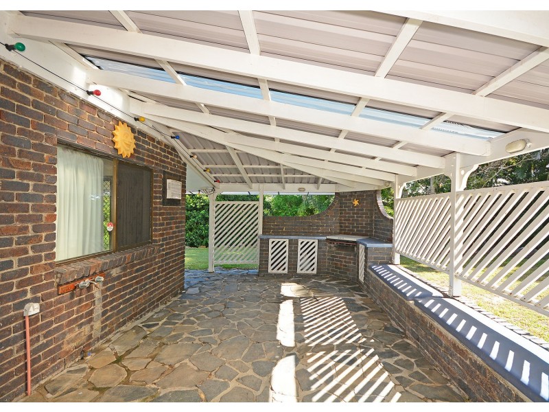 8 Tudor Avenue, Urraween QLD 4655