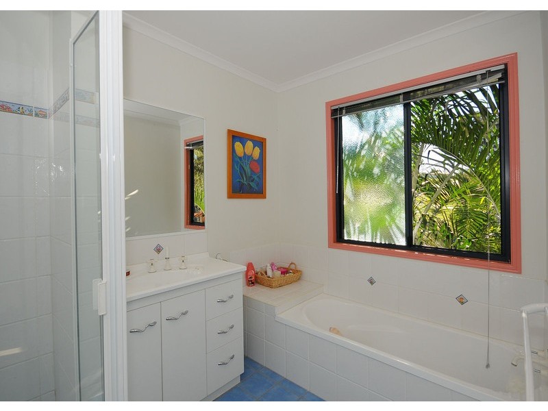 10 Sandpiper Street, River Heads QLD 4655