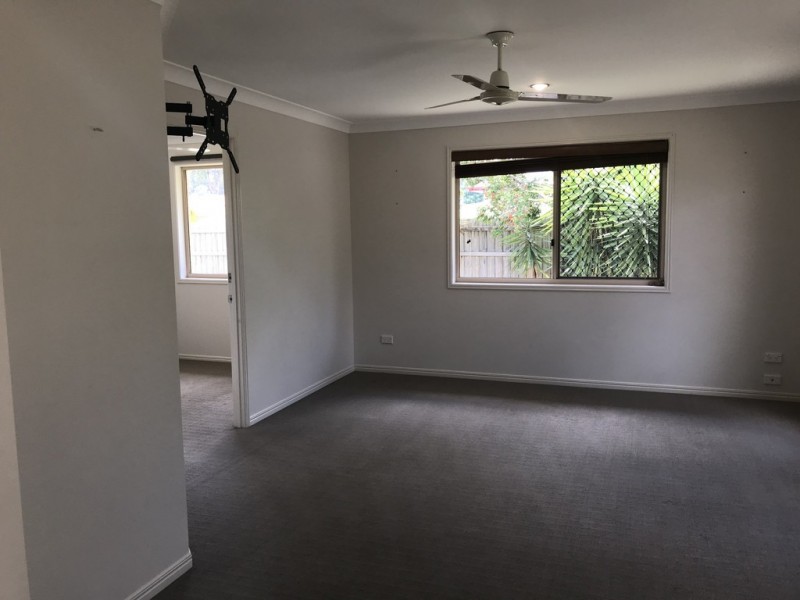 6 Yarrilee Circuit, Dundowran QLD 4655